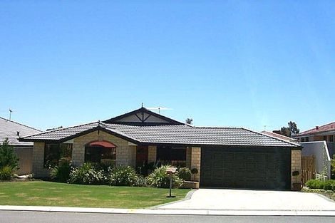 7 Denfield Rise, Carramar, WA 6031