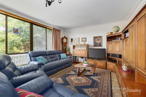 Property photo of 12 Maralee Place Doncaster VIC 3108