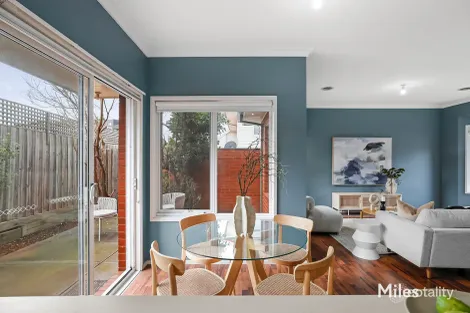 Property photo of 2/27 Beetham Parade Rosanna VIC 3084