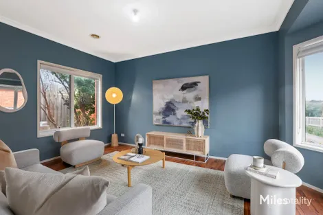 Property photo of 2/27 Beetham Parade Rosanna VIC 3084