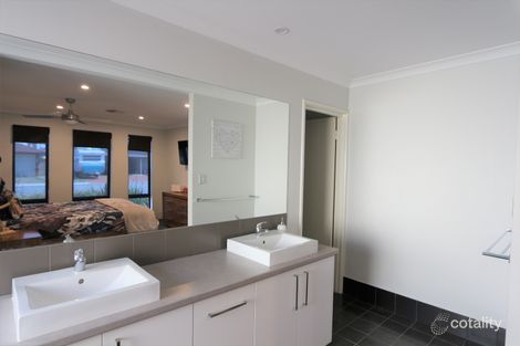 Property photo of 67A Bindoon Loop Huntingdale WA 6110