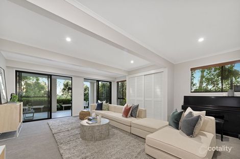 Property photo of 34 Outlook Crescent Bardon QLD 4065