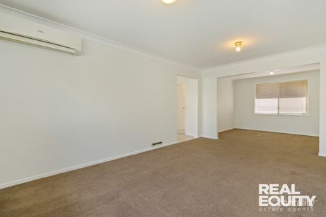 Property photo of 16 Wallcliffe Court Wattle Grove NSW 2173