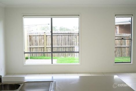 Property photo of 8 Dew Street Yarrabilba QLD 4207