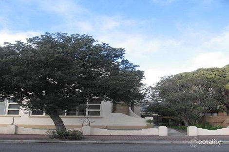 2/4 Saltram Rd, Glenelg, SA 5045