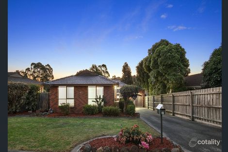 Property photo of 37 Sydney Parkinson Avenue Endeavour Hills VIC 3802