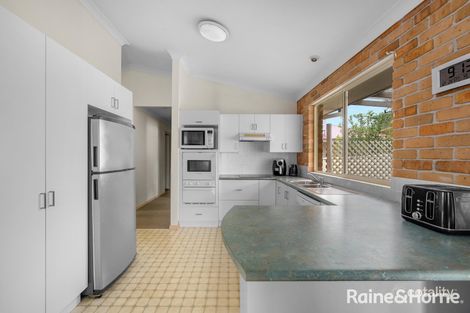 Property photo of 2/3 Acer Place Worrigee NSW 2540