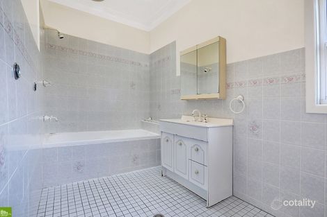 Property photo of 69 Blackman Parade Unanderra NSW 2526