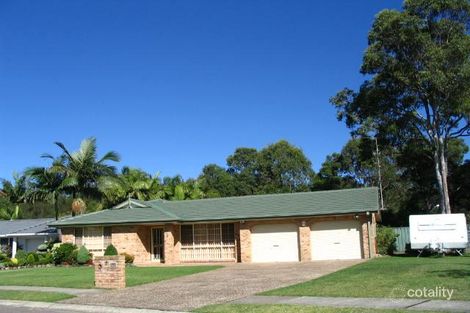 Property photo of 6 Derwent Crescent Lakelands NSW 2282