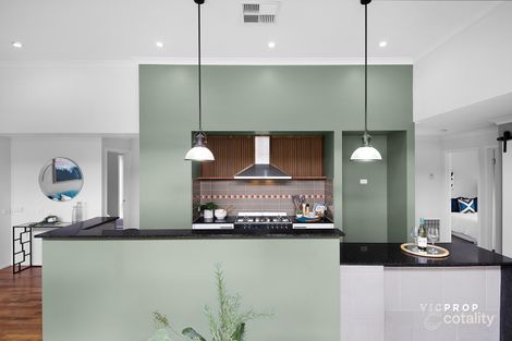 Property photo of 8 Rona Road Point Cook VIC 3030