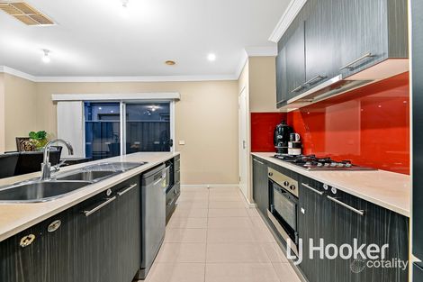 Property photo of 11 Aldous Place Cranbourne North VIC 3977