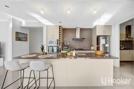 Property photo of 4 Longford Crescent Weir Views VIC 3338