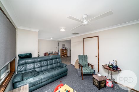 Property photo of 194 Ashmont Avenue Ashmont NSW 2650