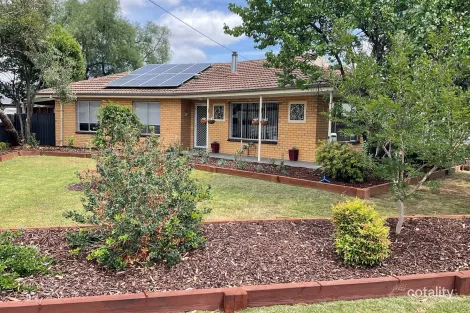 33 BANKER ST, BAROOGA, NSW 3644
