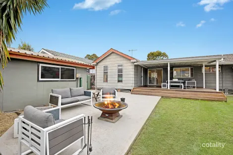 Property photo of 12 Rolfe Avenue Kanwal NSW 2259