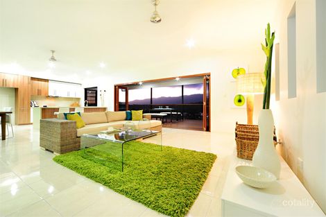Property photo of 18 Whitehaven Crescent Cannonvale QLD 4802