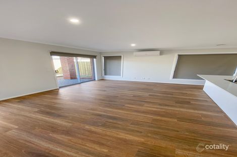 12 Ingalls Rd, Mambourin, VIC 3024