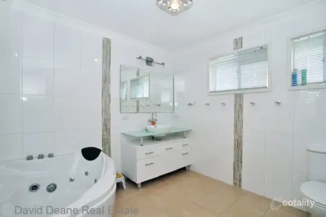 Property photo of 16 Danube Drive Strathpine QLD 4500
