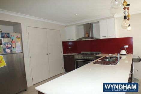 13 Springwood Tce, Manor Lakes, VIC 3024