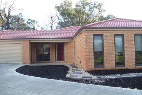 27 Lawson St, Spring Gully, VIC 3550