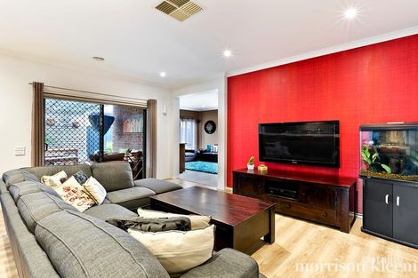 Property photo of 15 Gillow Grove Doreen VIC 3754