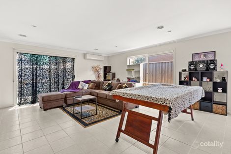Property photo of 90 Fallingwater Drive Pakenham VIC 3810