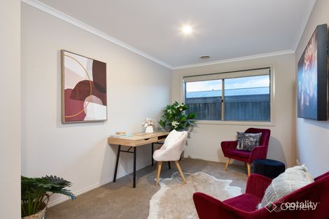Property photo of 17 Hayes Court Pakenham VIC 3810