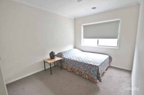 Property photo of 290 Waterview Boulevard Craigieburn VIC 3064