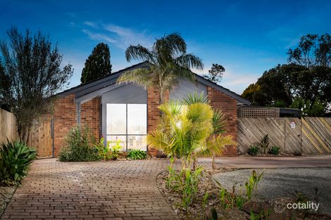 Property photo of 9 Royston Close Mill Park VIC 3082