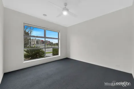 Property photo of 128 Eminence Boulevard Doreen VIC 3754