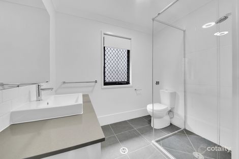 Property photo of 17 Hambrook Street Pallara QLD 4110