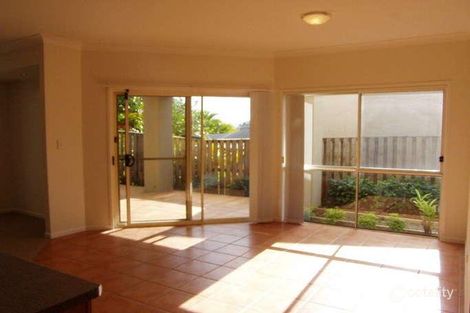 Property photo of 1/8 Hillridge Crescent Varsity Lakes QLD 4227