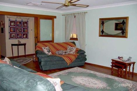 Property photo of 7 Tinga Crescent Kooringal NSW 2650