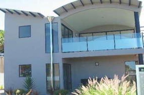 Property photo of 18 Ocean Road Batehaven NSW 2536