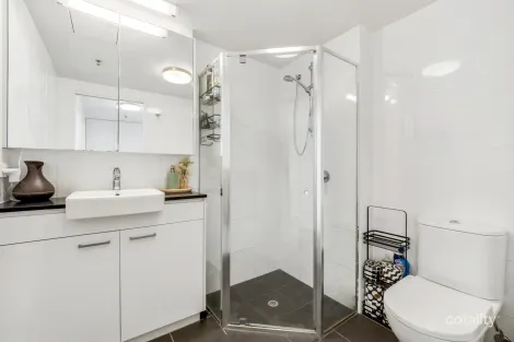 Property photo of 701/18 Thorn Street Kangaroo Point QLD 4169