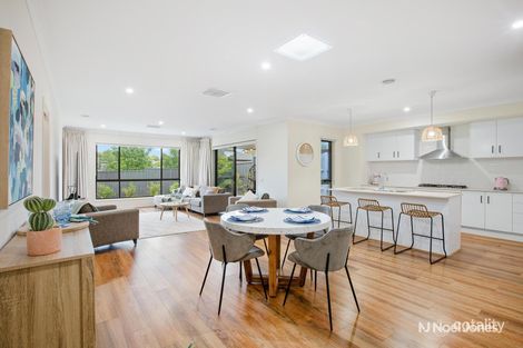 Property photo of 5 Beaumont Drive Chirnside Park VIC 3116