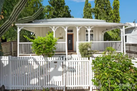 7 Maryvale St, West End, QLD 4810