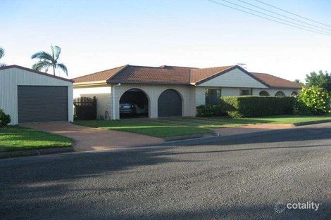 25 Margaret St, Urangan, QLD 4655