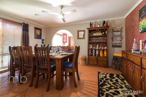 Property photo of 25 Northstoke Way Orange NSW 2800