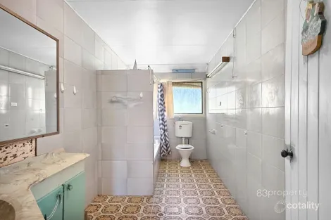 Property photo of 35 Andrews Court Regency Downs QLD 4341