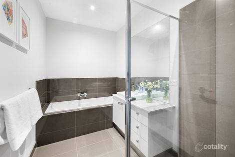 Property photo of 22B Glasgow Avenue Reservoir VIC 3073