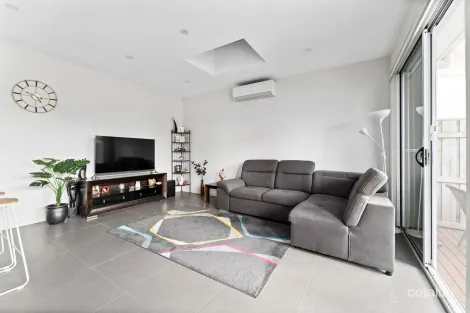 Property photo of 5/12 Grieve Parade Altona VIC 3018