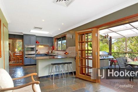 Property photo of 18 Panaview Crescent North Rocks NSW 2151