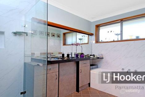Property photo of 18 Panaview Crescent North Rocks NSW 2151