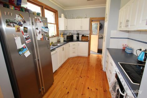 Property photo of 112 Moss Avenue Mount Helen VIC 3350