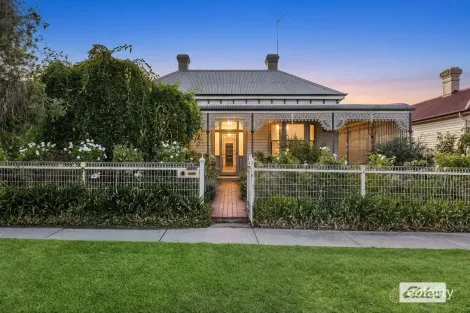 223 Federation Ave, Corowa, NSW 2646
