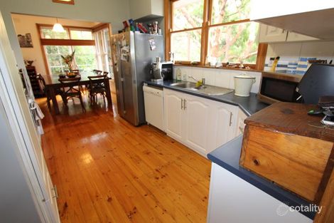 Property photo of 112 Moss Avenue Mount Helen VIC 3350
