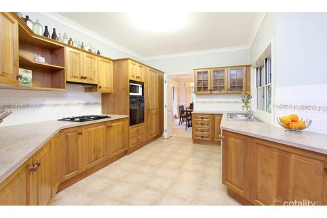 Property photo of 12 Martens Place Brookfield QLD 4069