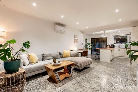 Property photo of 8/12 Parkview Avenue Greensborough VIC 3088