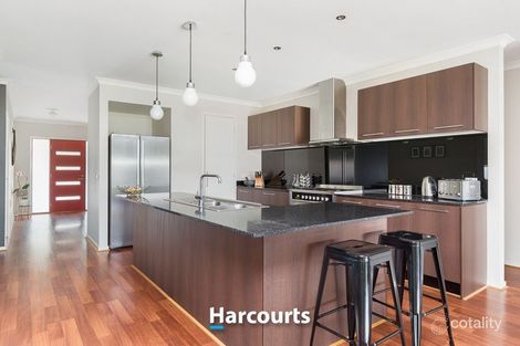 Property photo of 14 Peregrine Street Cranbourne North VIC 3977